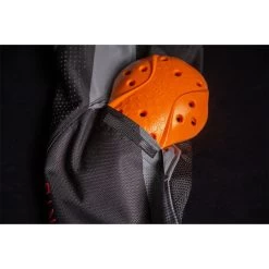 Icon Hooligan Ultrabolt Jacket - Black -Cycling Equipment Shop Icon Hooligan Ultrabolt Jacket Black 9 54275.1613523833