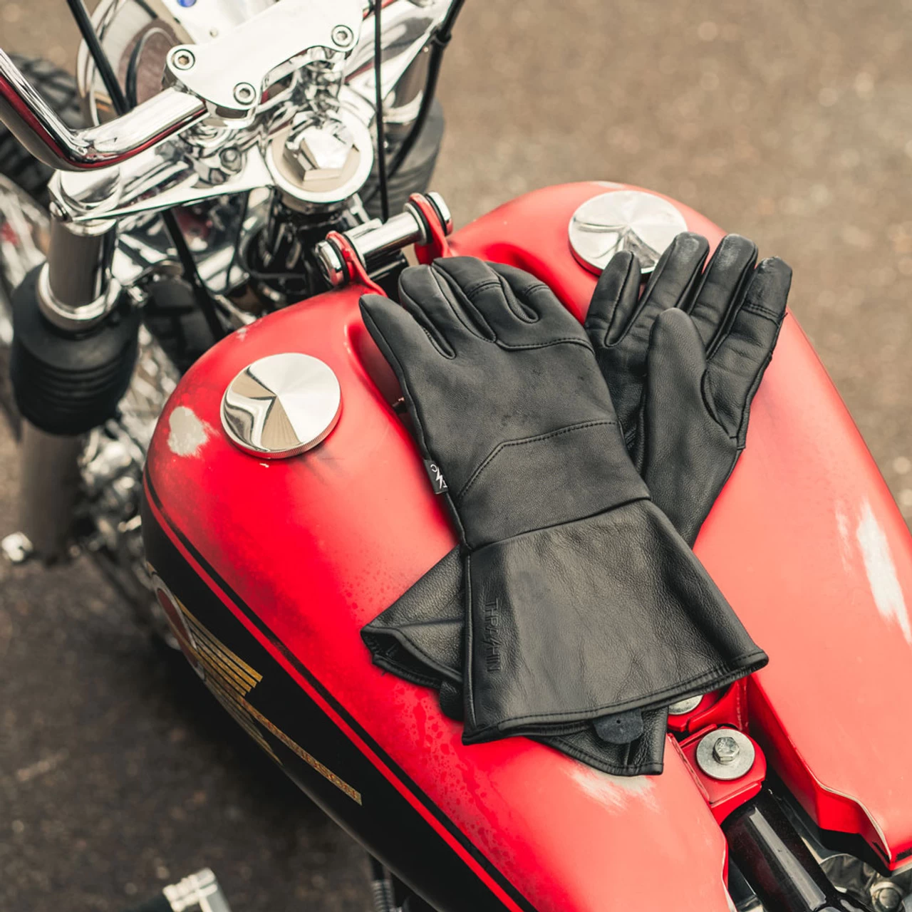 Thrashin Supply Insulated Gauntlet Siege Gloves - Black 6 Thrashin Supply Insulated Gauntlet Siege Gloves - Black - Image 6