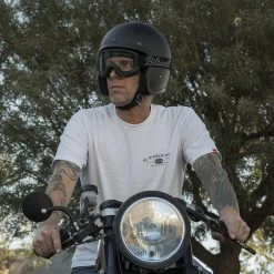 Biltwell Moto 2.0 Goggles - Script Black -Cycling Equipment Shop biltwell moto 2 goggles large 659 1482946375 goggles blkscrp app3 07628.1492188605